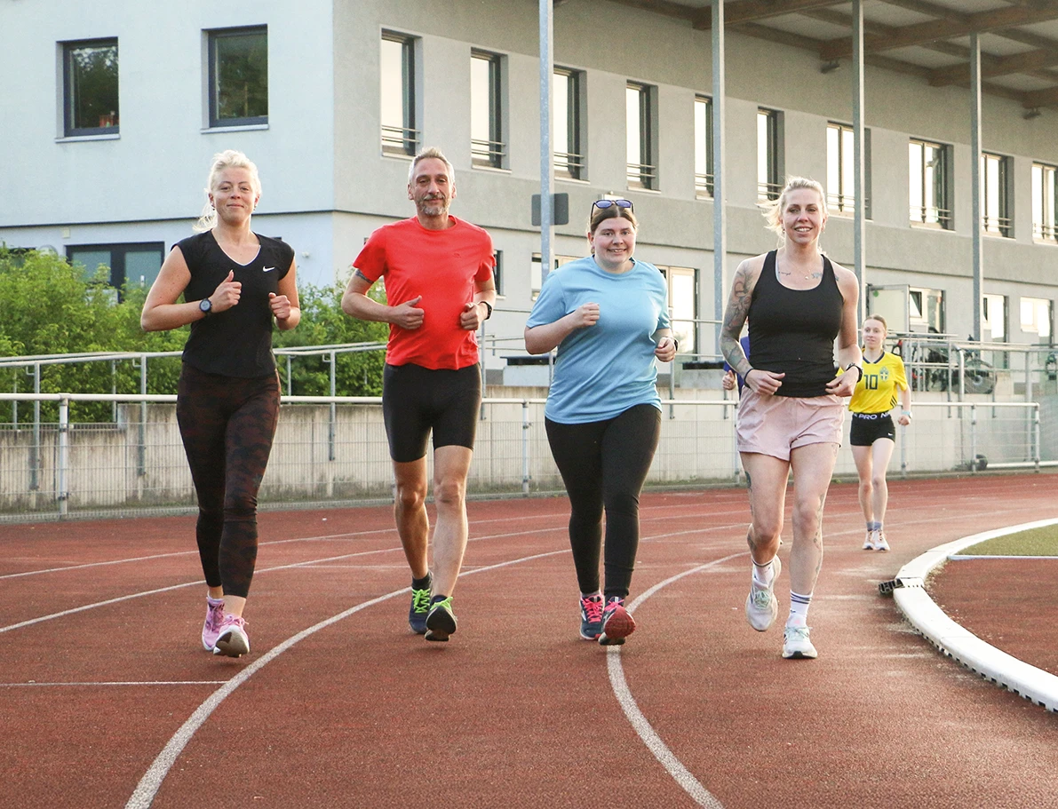 Laufende Vierergruppe