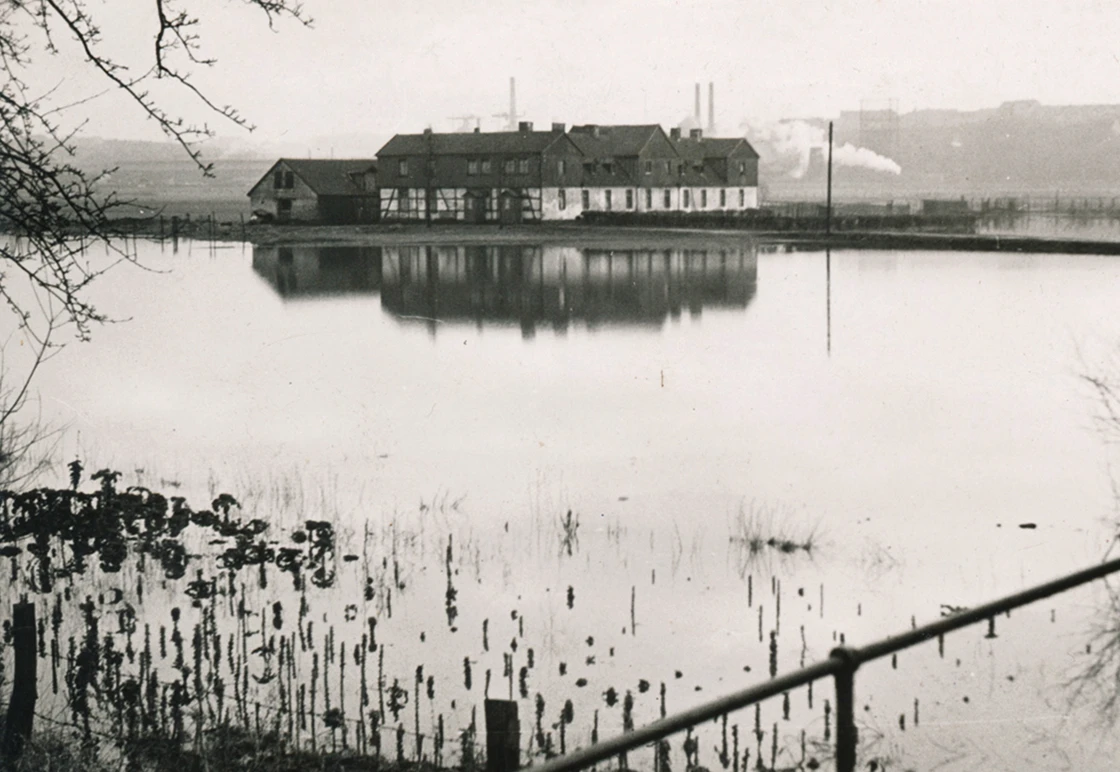 Hattinger Gewehrfabrik bei Hochwasser.