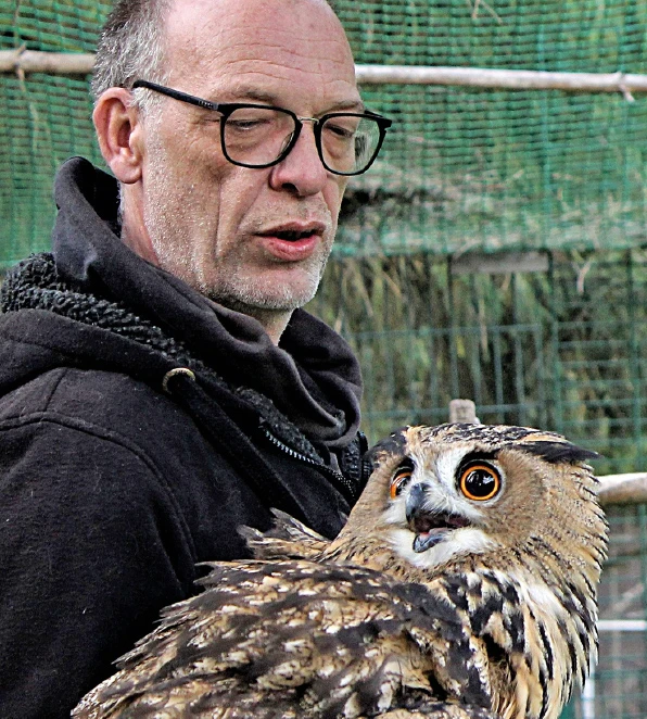 Thorsten Kestner mit Eule