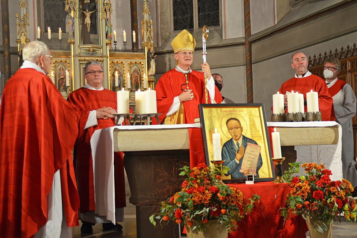 Nikolaus Groß