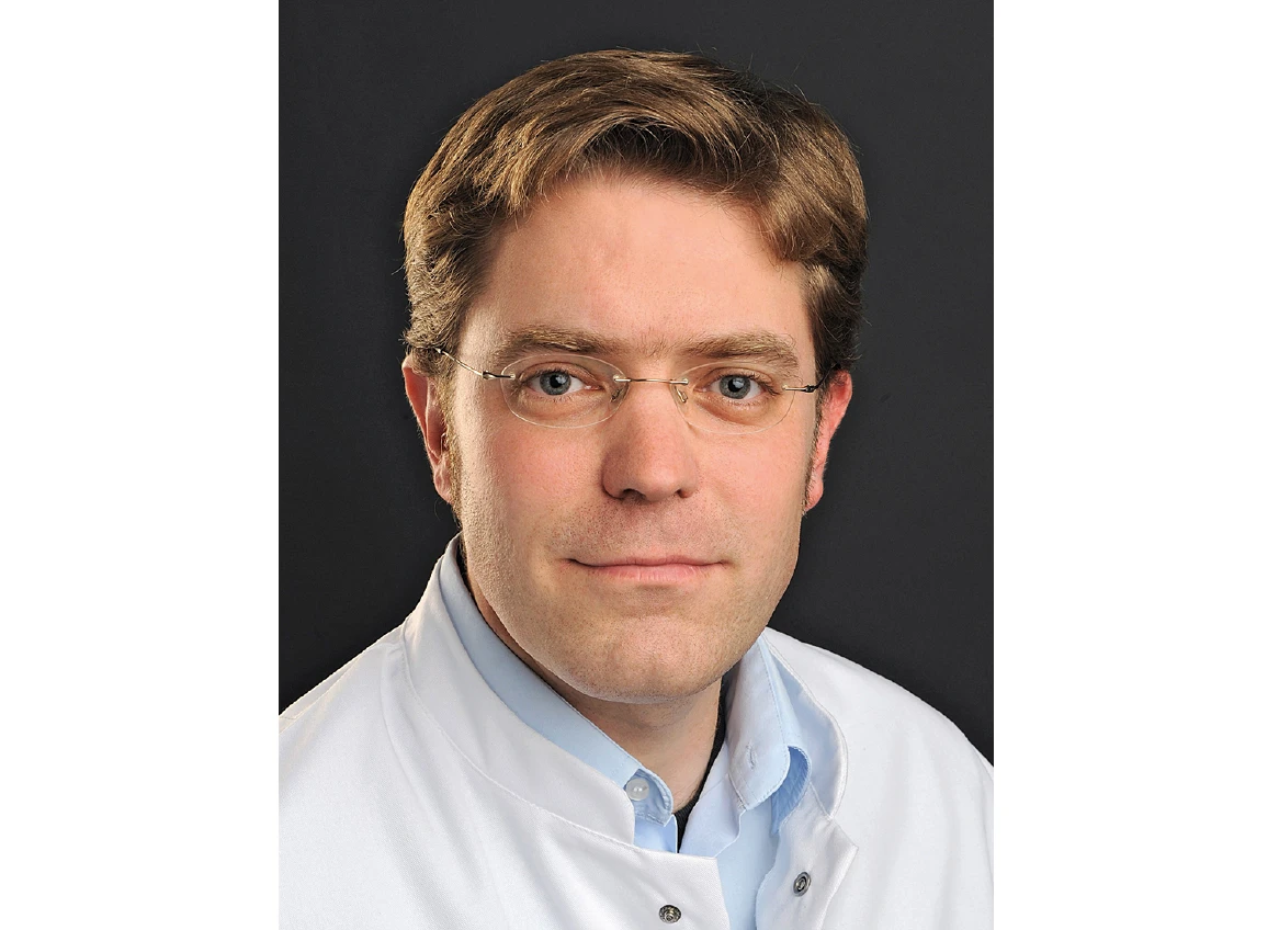 Dr. med. Christoph Hackmann, Chefarzt der Klinik für Hämatologie und Onkologie am EvK Witten