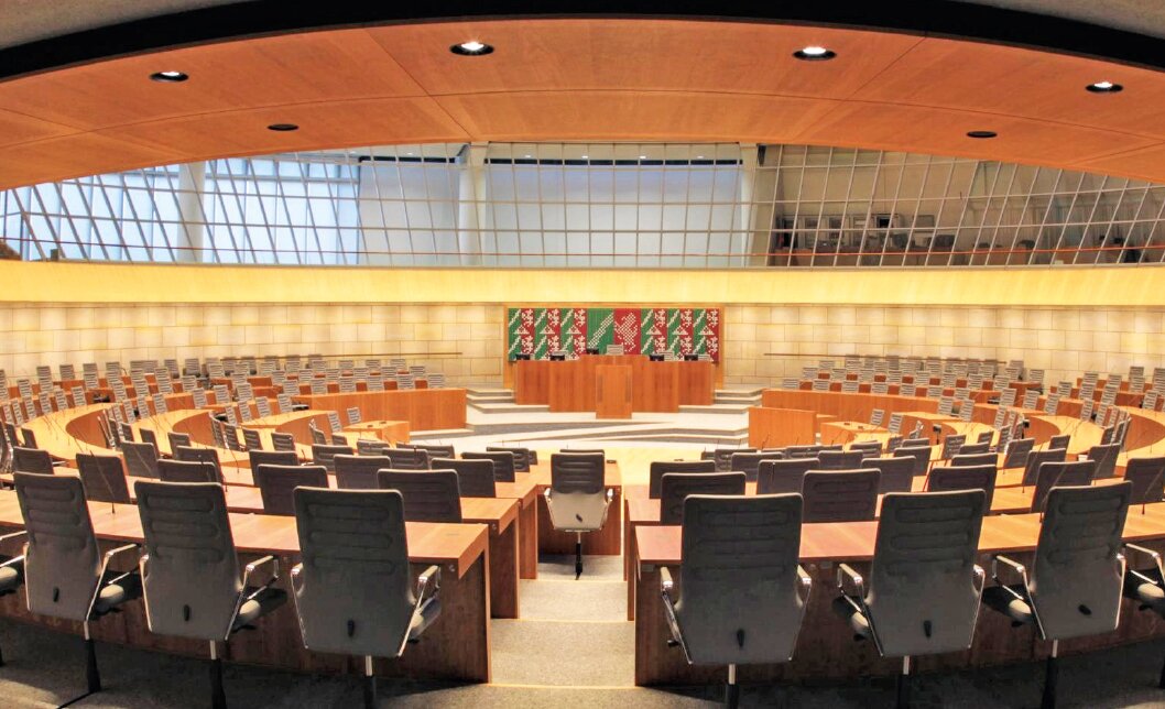 DUD-Landtag-Parlament-NRW-2022.jpg
