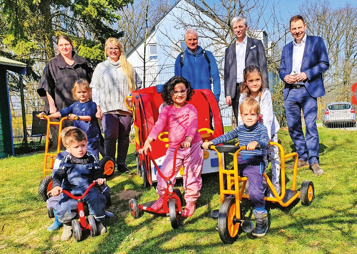 Einweihung der neuen Außenfahrzeuge