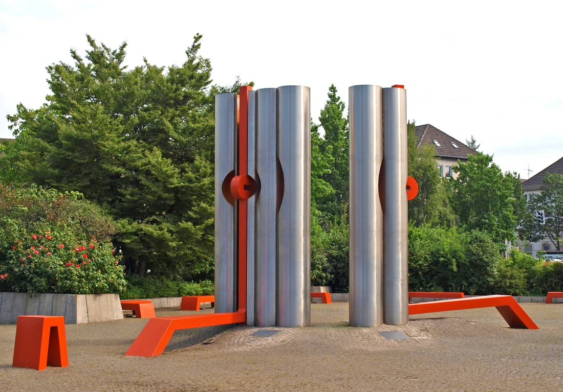 Saalbau, Skulptur 