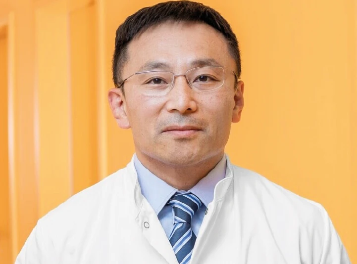 Prof. Dr. Min-Suk Yoon