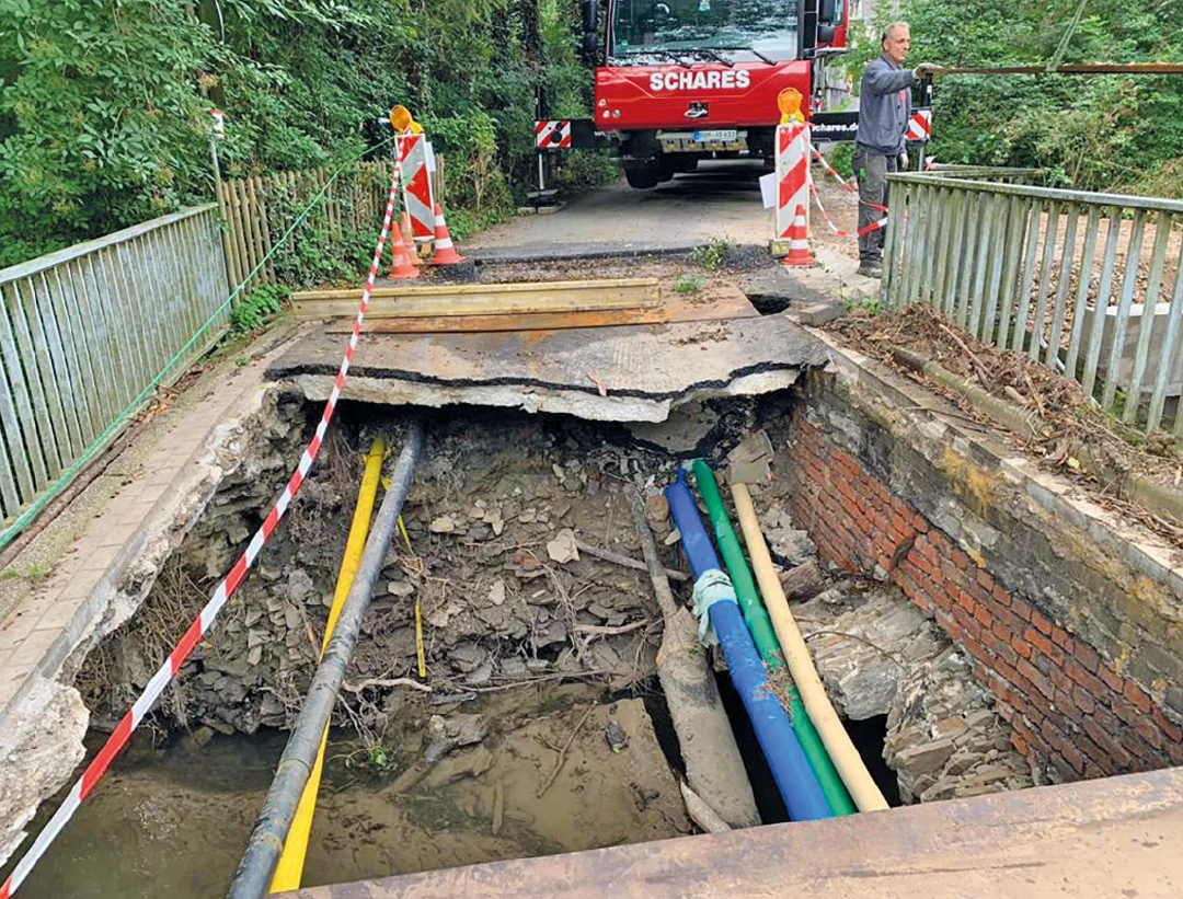 Die von der Flut zerstörte Brücke in Hattingen-Bredenscheid
