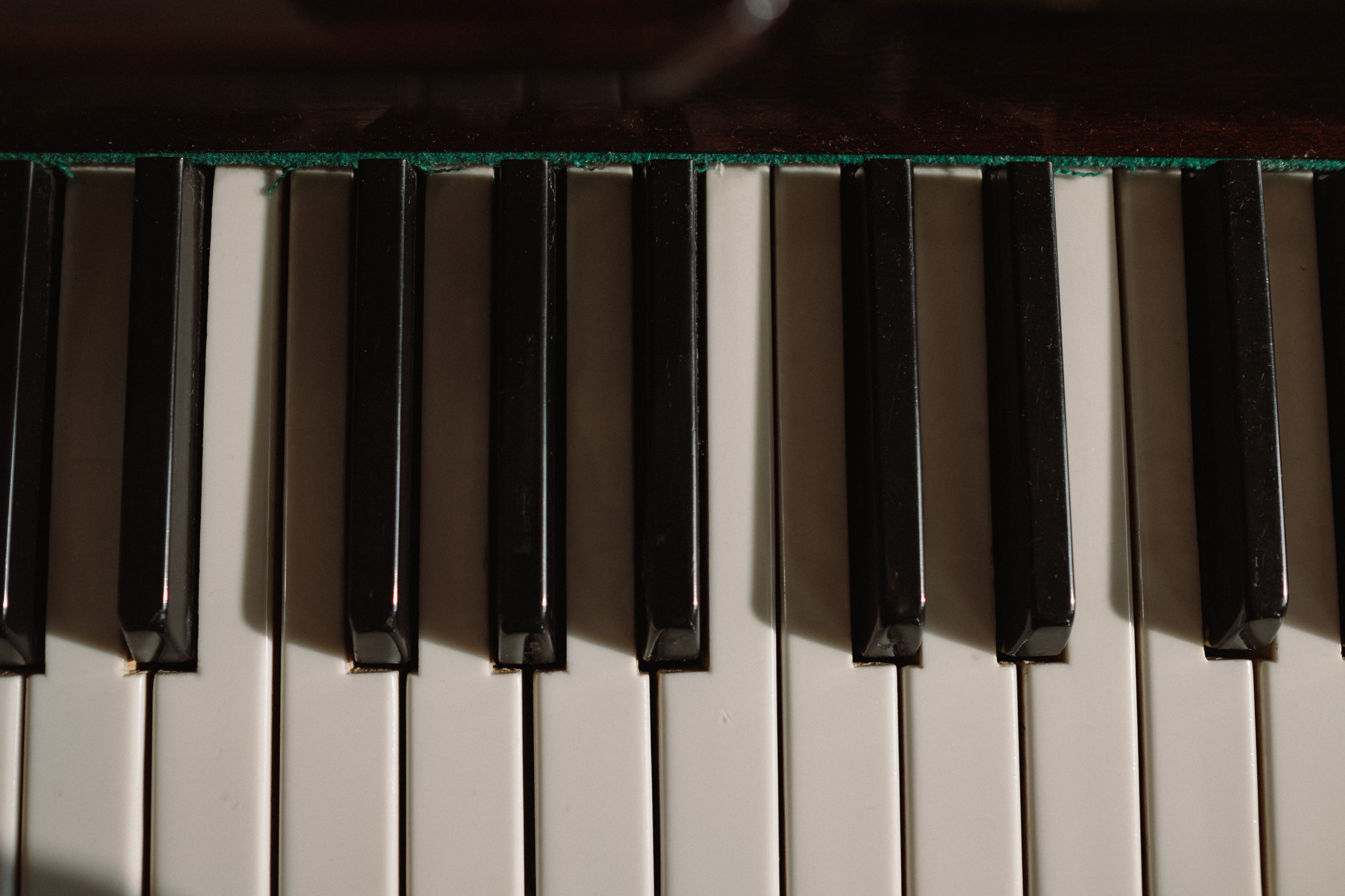 SON-SYM-Klavier-Musik-Pexels.jpg