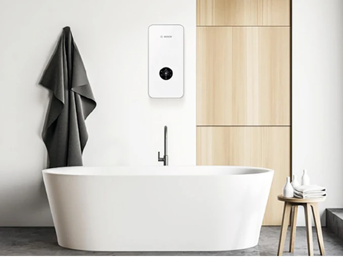 Badewanne mit Durchlauferhitzer