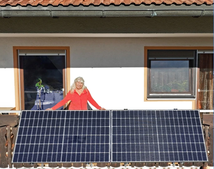 Photovoltaik-Anlage an Balkon