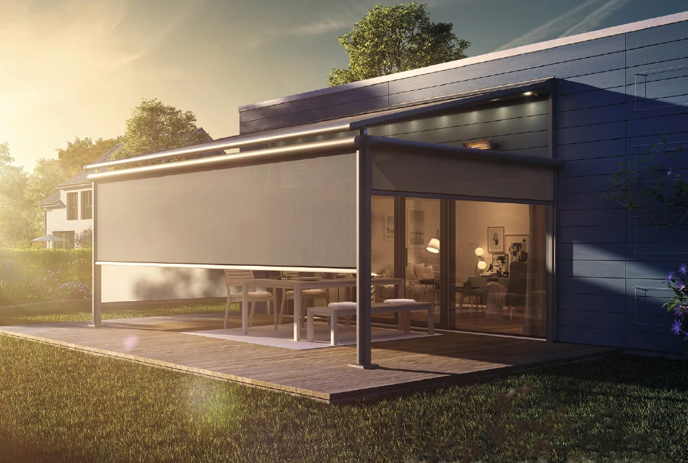 Haus mit Terrassenmarkise