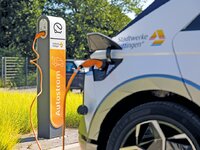 HAT-E-Auto-Laden-Maerz2024.jpg