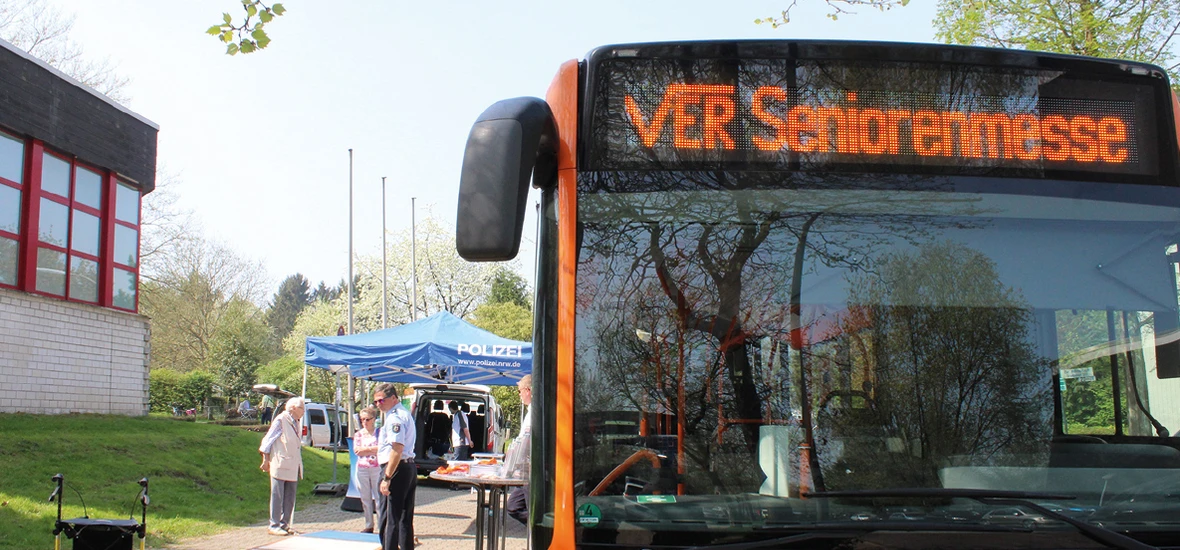 Draußen bei der Seniorenmesse