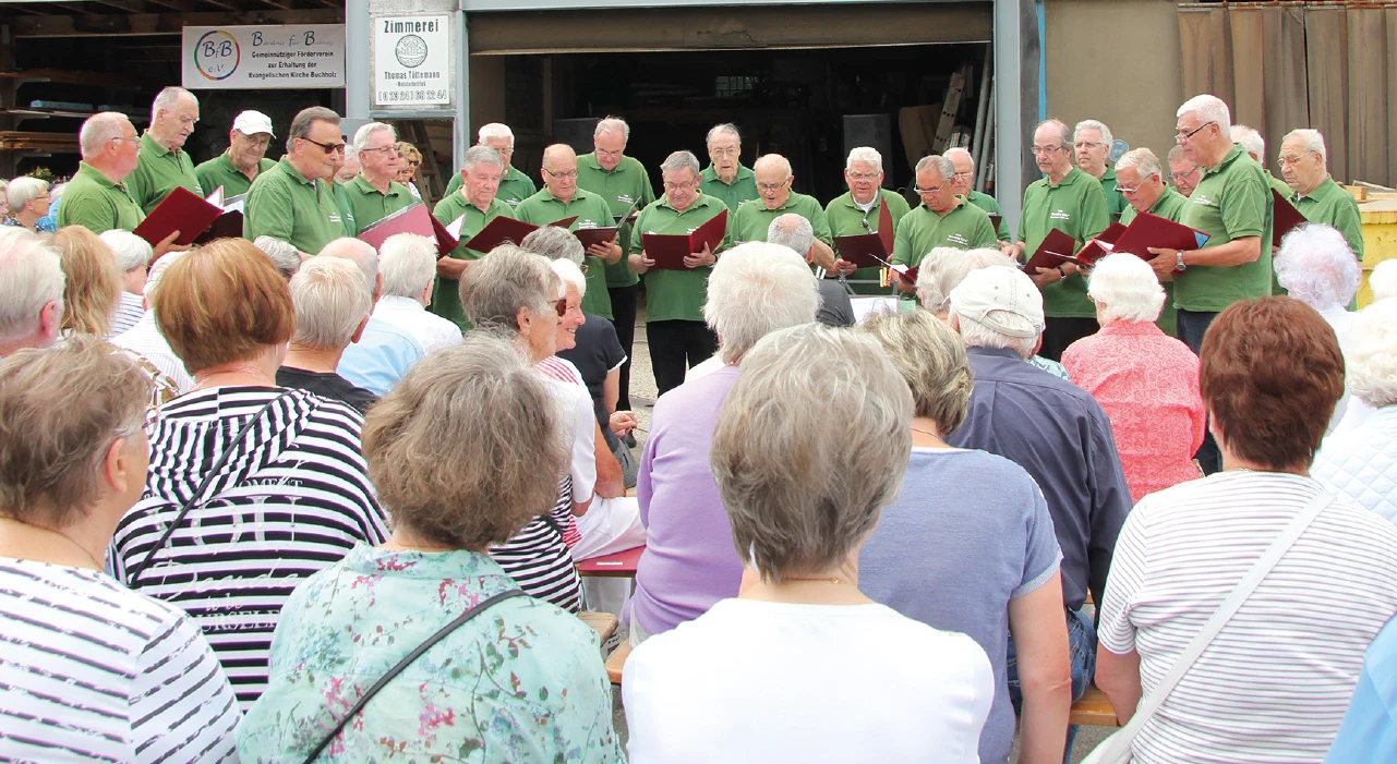 Chor beim Buchholzer Dorffest