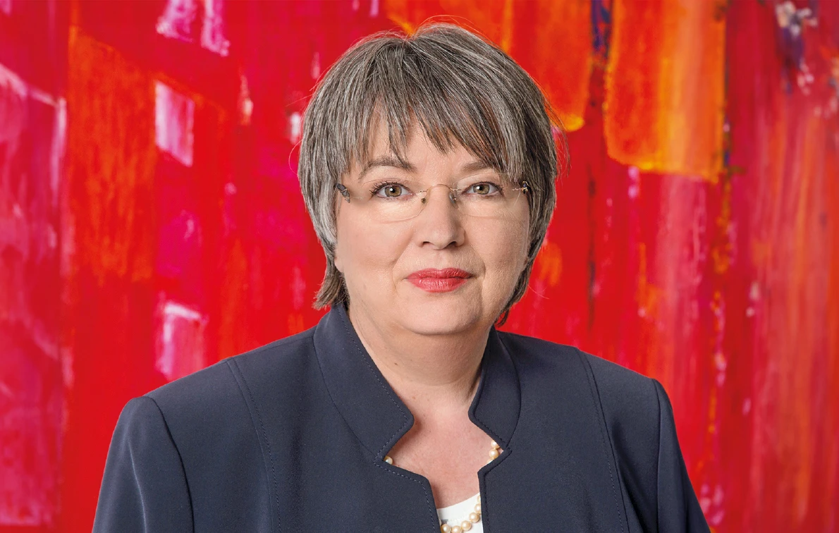 Dr. Christine Trzaska